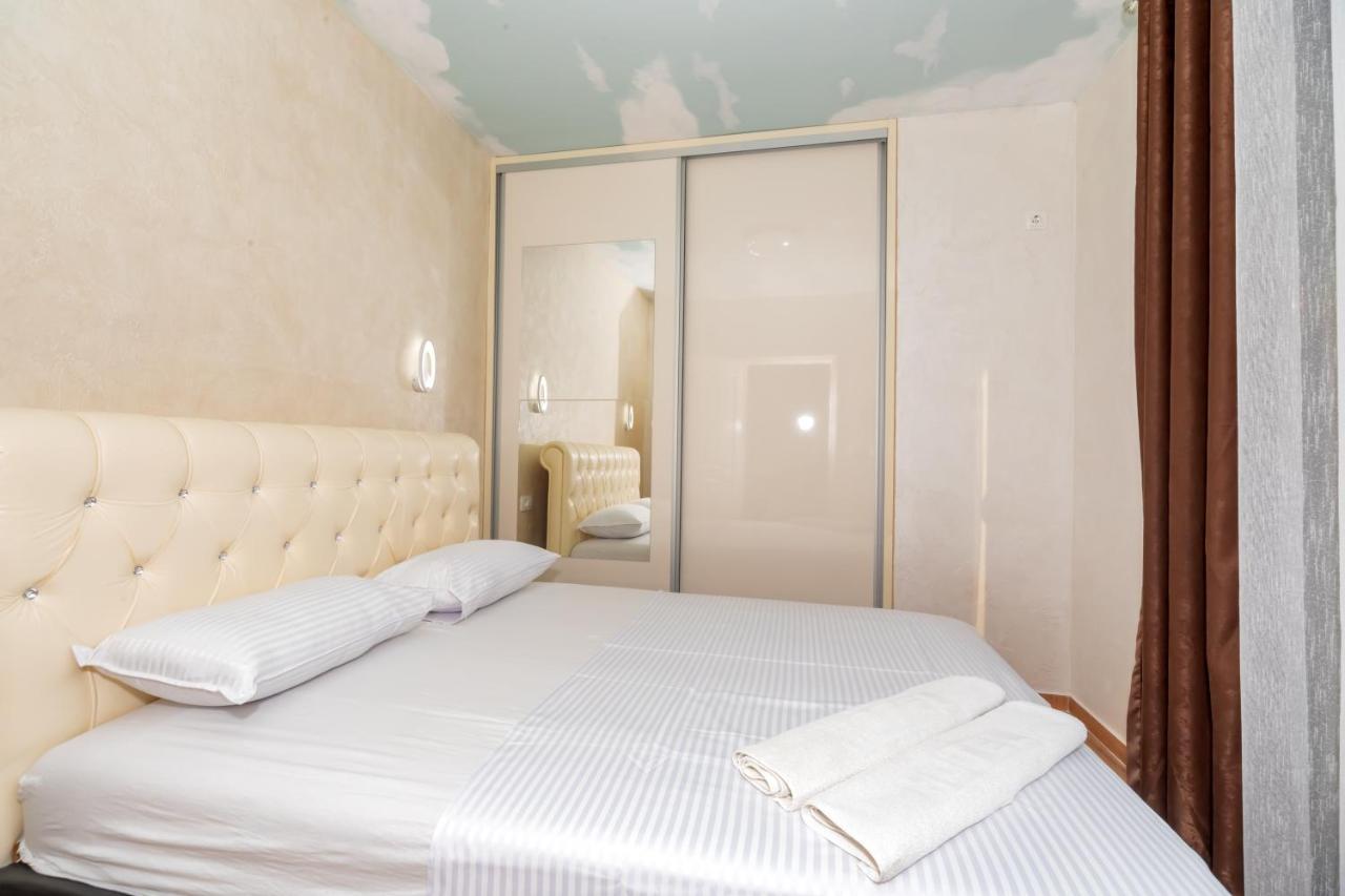 Kaom Lux Apartment Dobra Voda Luaran gambar