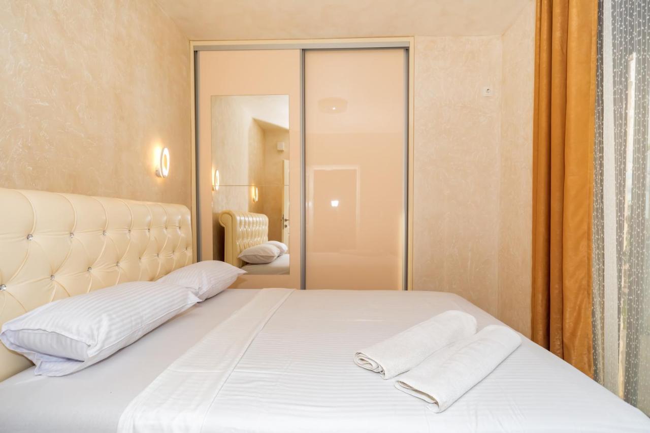 Kaom Lux Apartment Dobra Voda Luaran gambar