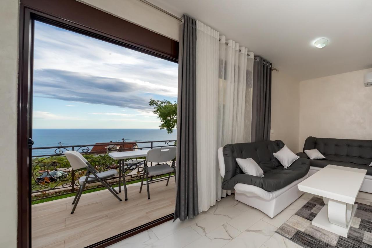 Kaom Lux Apartment Dobra Voda Luaran gambar
