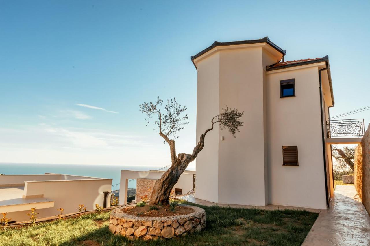 Kaom Lux Apartment Dobra Voda Luaran gambar