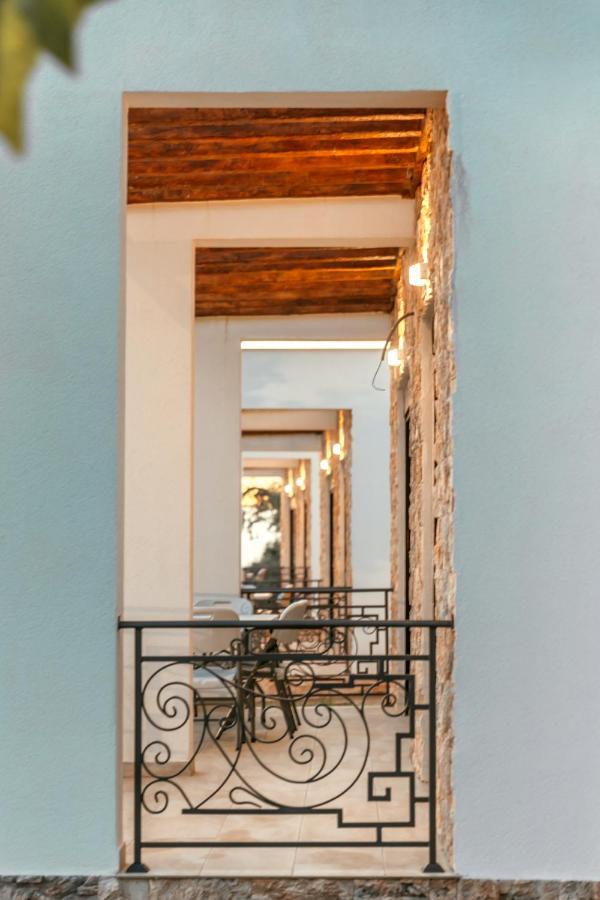 Kaom Lux Apartment Dobra Voda Luaran gambar